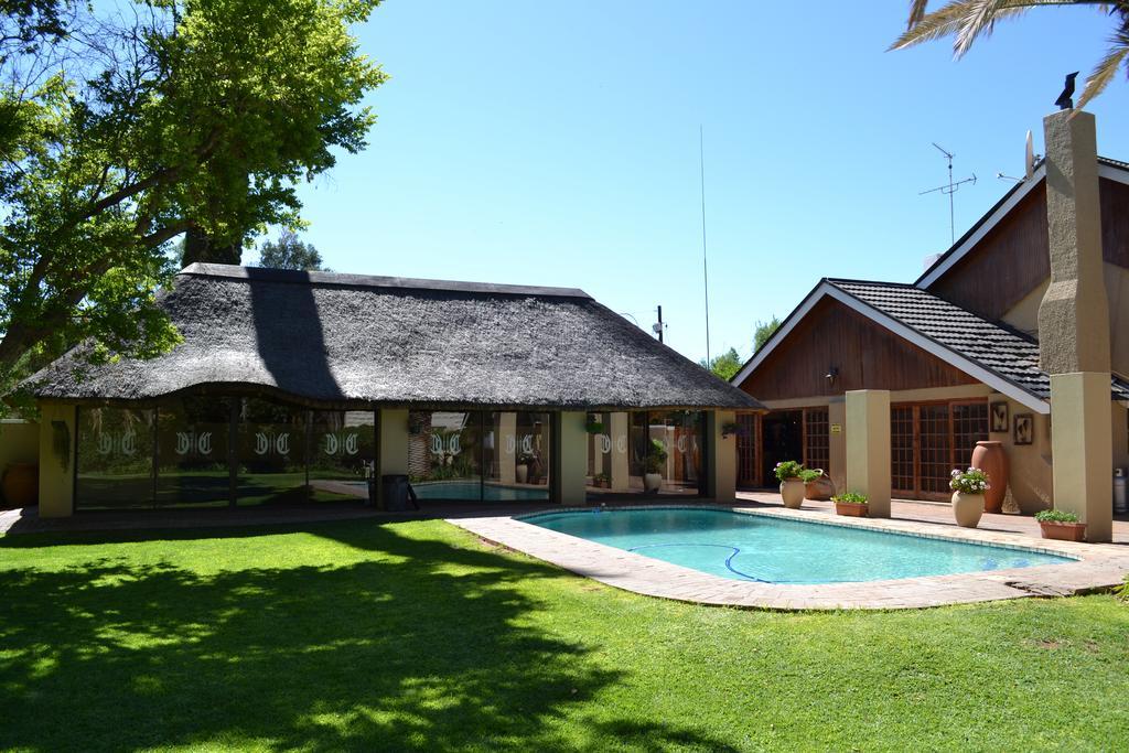 Castello Guesthouse Vryburg Kültér fotó