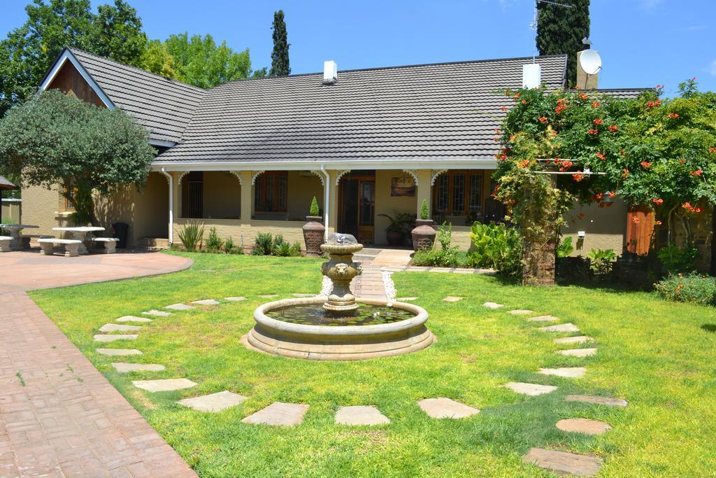 Castello Guesthouse Vryburg Kültér fotó