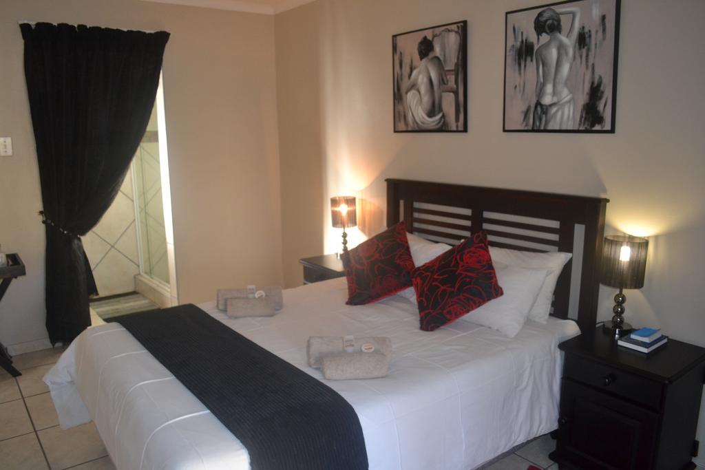 Castello Guesthouse Vryburg Kültér fotó